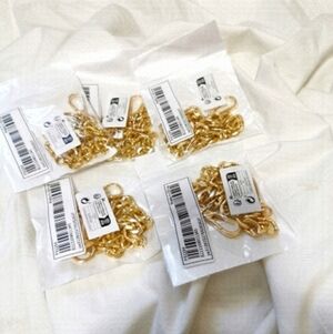 1 short generic gold chain